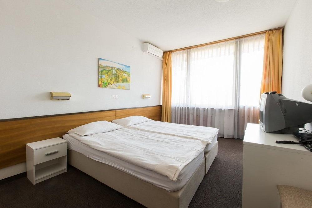 בלד Hotel Krim מראה חיצוני תמונה