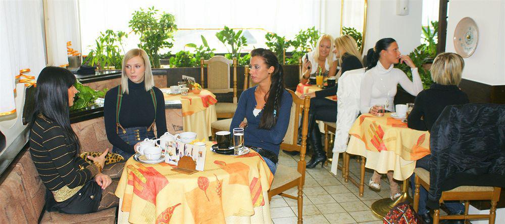 בלד Hotel Krim מראה חיצוני תמונה